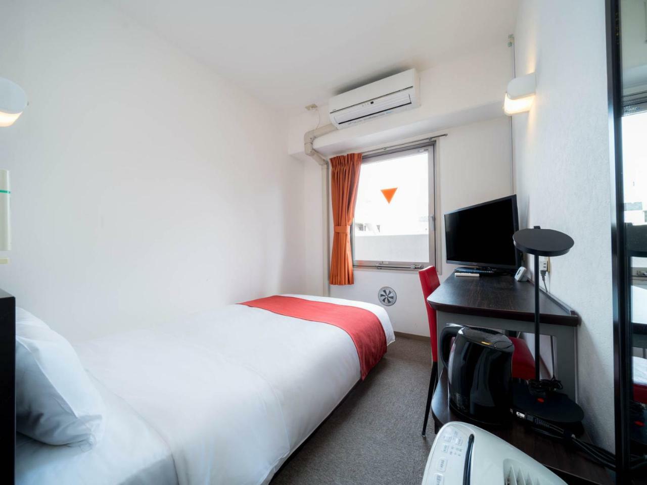 Super Hotel Inn Hakata Fukuoka  Zewnętrze zdjęcie